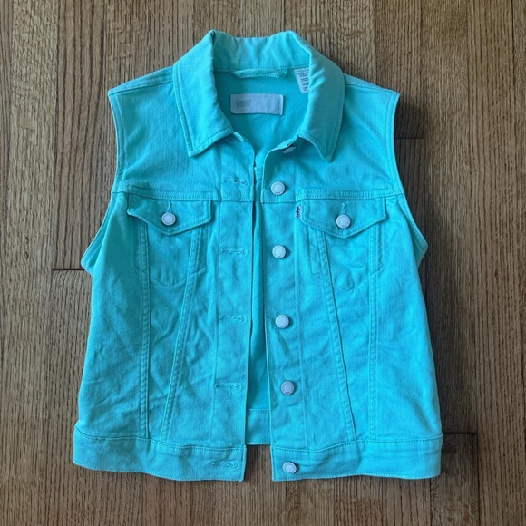 Levi’s sea foam green denim vest - Picture 2 of 8